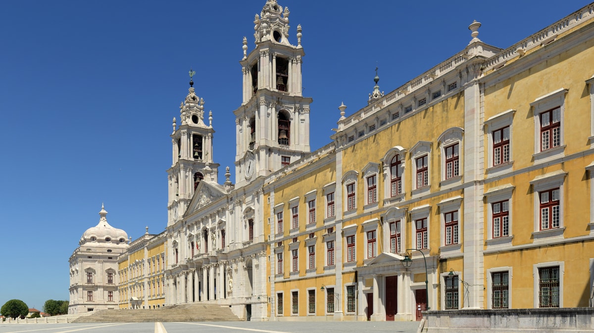 mafra-min Palacio Nacional de Mafra Portugal